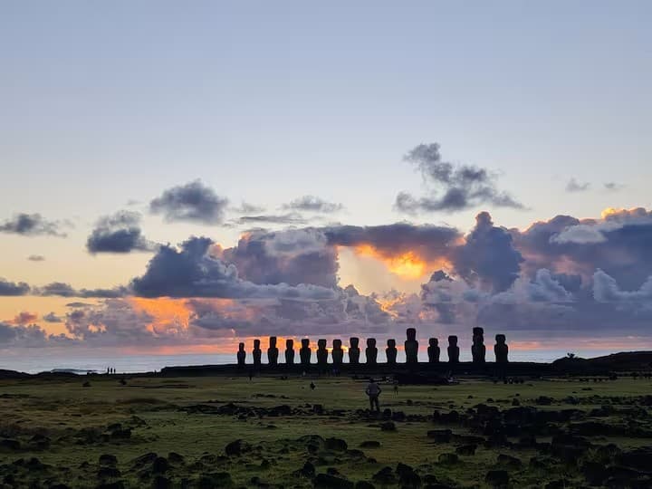 Ahu Tongariki al atardecer, Rapa Nui