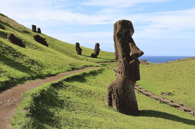 Rano Raraku, en el recorrido Full Day Rapa Nui